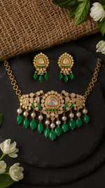 Load image into Gallery viewer, Emerald Green Kundan Pearl Choker Necklace Set
