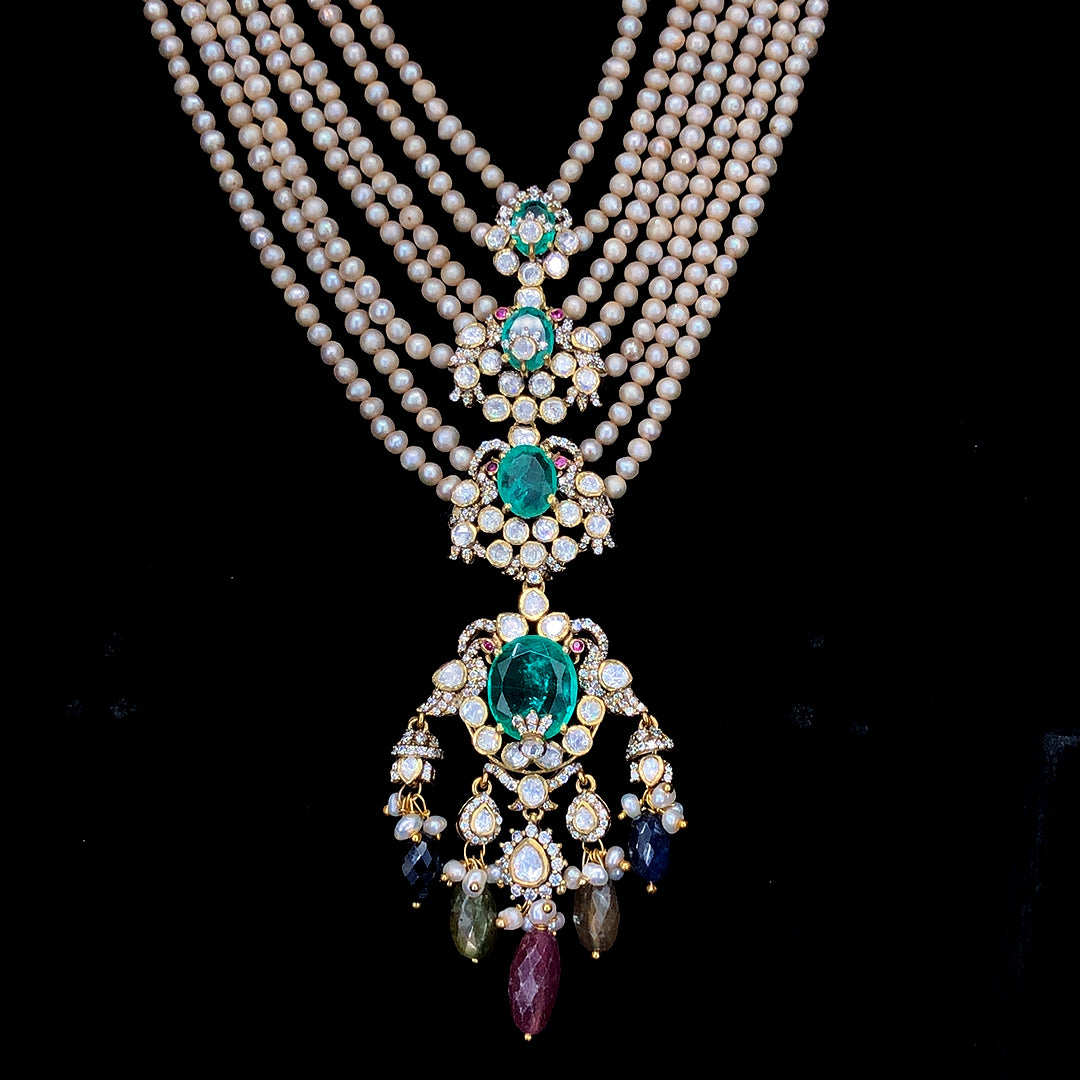 Green Chokha Moti Multiline Neck